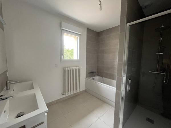 Maison à louer |  Bédéchan |  6 pièces | 230 m²