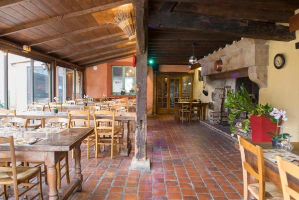 Dpt Côte d'Or (21), à vendre BEZE immeuble