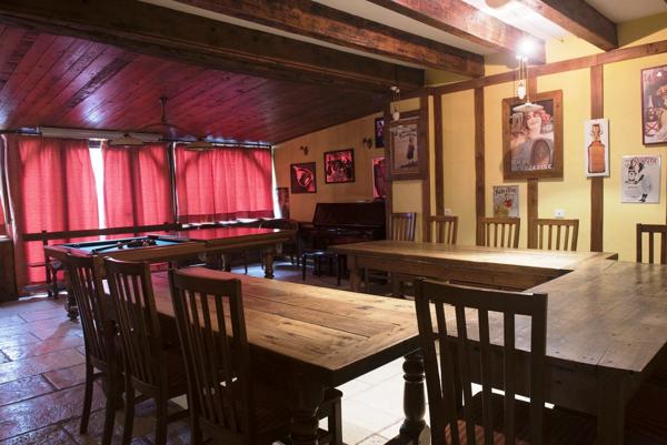 Dpt Côte d'Or (21), à vendre BEZE immeuble