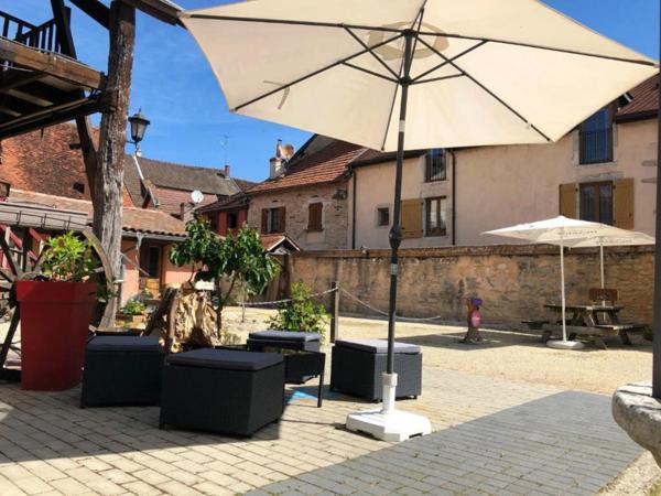 Dpt Côte d'Or (21), à vendre BEZE immeuble