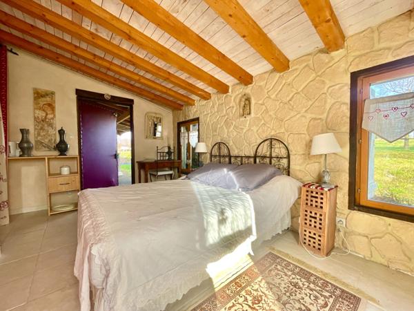 À Vendre SAIL LES BAINS : Superbe Corps de Ferme au Cœur de la Campagne – Charme et Authenticité - 6 CHAMBRES - 5000 m2 de TERRAIN