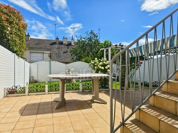 Une belle opportunité entre Les Maillets et Premartine ! Maison familiale de 94 m idéalement située, qui n'attend plus que votre nouveau projet de vie