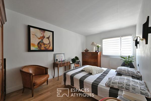 Appartement rénové avec terrasse, tennis et piscine dans un écrin de verdure