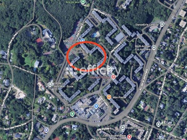 Parking
        
        - 21 m² Exclusivité 60 000 € *