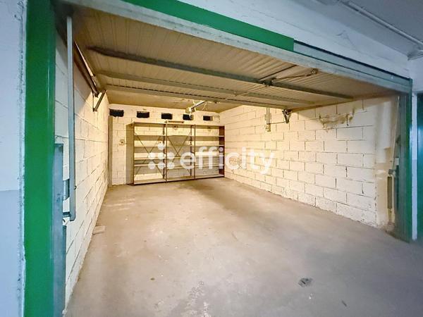 Parking
        
        - 21 m² Exclusivité 60 000 € *
