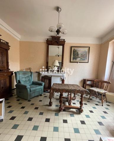 Maison
         4 pièces
        - 110 m² 119 000 € *
