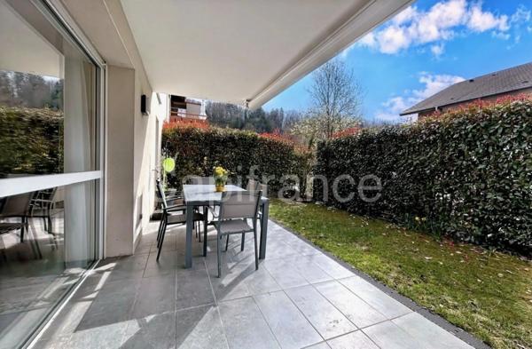 Grand T4 87m² récent, 1 parking privatif, garage + sd parking possibles, axe Annecy – Genève (74)