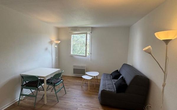 Appartement à louer    1 pièce •  Talence