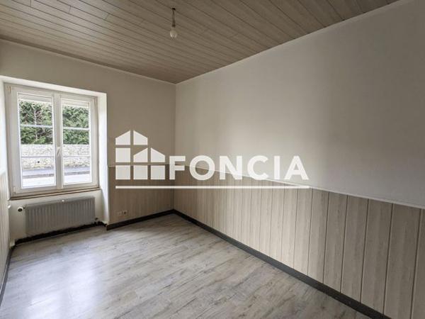 Location Maison 5 pièces 111.2 m² - 4 rue de la Mairie Fresnay Sur Sarthe 72130