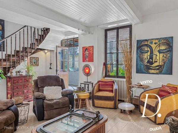 Superbe maison de ville avec grand garage, dépendance et magnifique jardin arboré