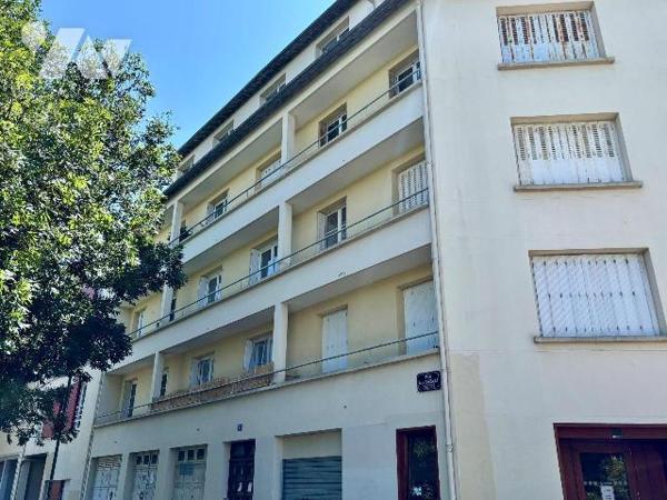 EXCLUSIVITÉ QUARTIER SAINT-HÉLIER / GARE
Venez découvrir cet appartement de type 1 situé au pr...