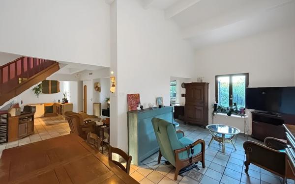 Maison à vendre    5 pièces • 155,31 m2 Marguerittes