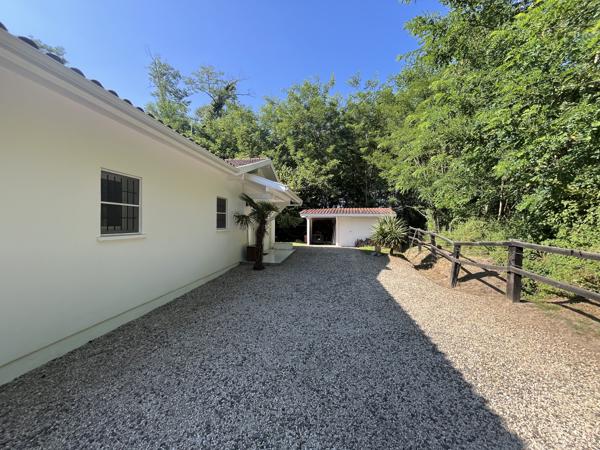 Propriete 4 pièce(s) 3 chambre(s) 138 m²