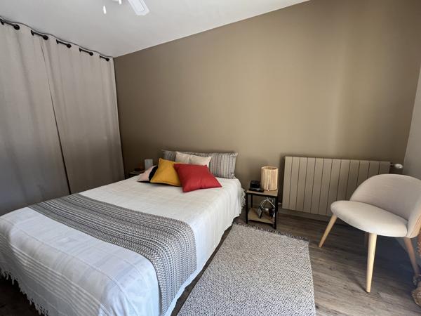Propriete 4 pièce(s) 3 chambre(s) 138 m²