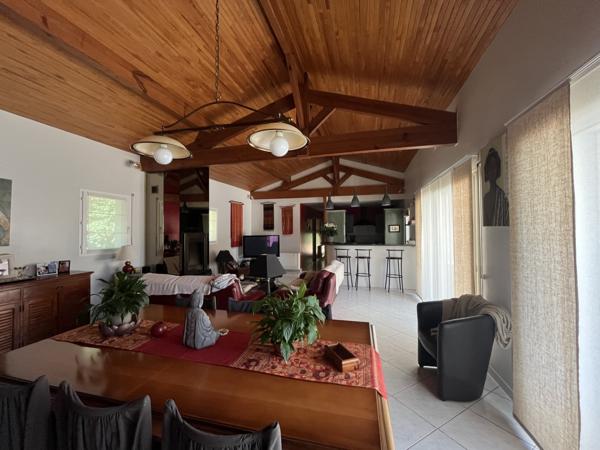 Propriete 4 pièce(s) 3 chambre(s) 138 m²