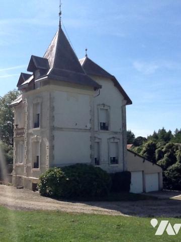 ECORDAL, une maison de caractère sur un terrain de 1ha 25a 17ca.