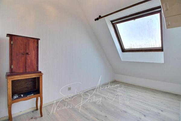 Maison individuelle avec 4 chambres, sous-sol et jardin