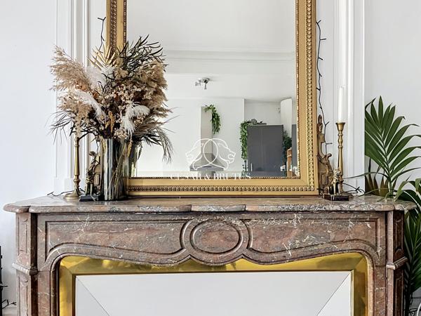 MAGNIFIQUE T2 EN ETAGE ELEVE AVEC CAVE ET GRENIER