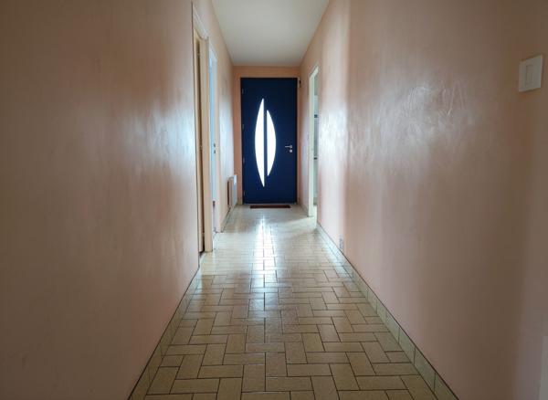 Maison 146 m², 5 chambres, grand garage : un fort potentiel à La Chaume