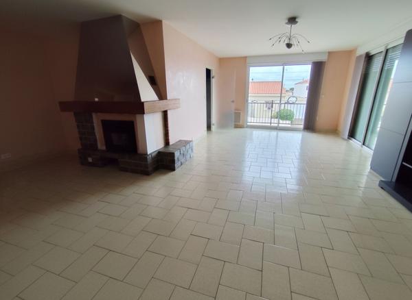 Maison 146 m², 5 chambres, grand garage : un fort potentiel à La Chaume