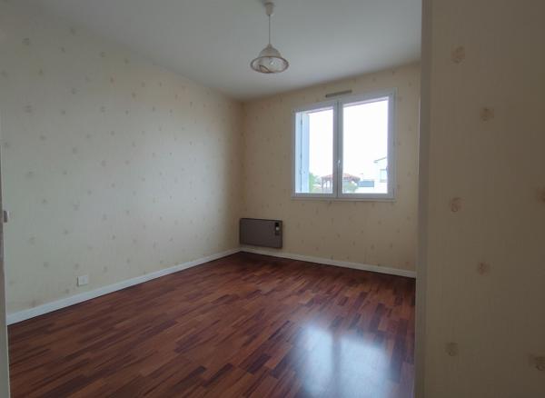 Maison 146 m², 5 chambres, grand garage : un fort potentiel à La Chaume