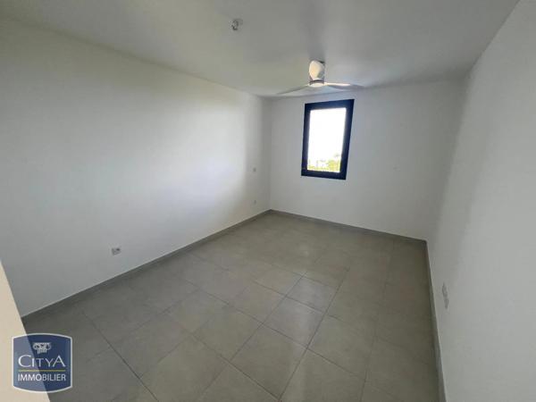 Appartement à louer 3 pièces 65.54m² Le Tampon (97430)