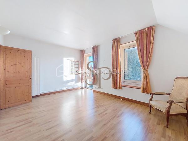 Maison en pierre de 190 m²