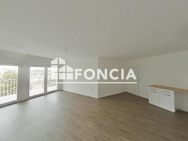 Location Appartement 3 pièces 68.8 m² - RUE LEO LAGRANGE Noisy Le Sec 93130