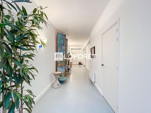 Achat local commercial Paris 18 - 228 m² - 2 517 345 €
