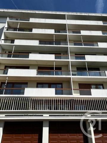 Appartement T6 à vendre  7 pièces - 137 m2 ST QUENTIN - 02