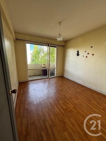 Appartement T6 à vendre  7 pièces - 137 m2 ST QUENTIN - 02