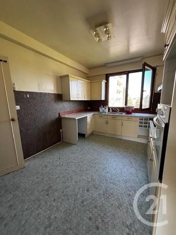 Appartement T6 à vendre  7 pièces - 137 m2 ST QUENTIN - 02