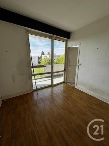 Appartement T6 à vendre  7 pièces - 137 m2 ST QUENTIN - 02