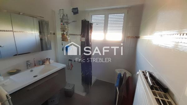 MAISON OU IL FAIT BON VIVRE, JARDIN AU CALME, BIEN SITUEE