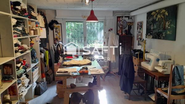 MAISON OU IL FAIT BON VIVRE, JARDIN AU CALME, BIEN SITUEE