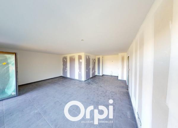 Appartement à vendre    3 pièces •  Mont-Saint-Martin