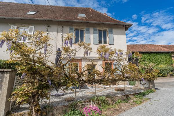 Maison
         4 pièces
        - 90 m² Exclusivité 139 900 € *