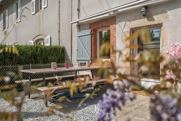 Maison
         4 pièces
        - 90 m² Exclusivité 139 900 € *