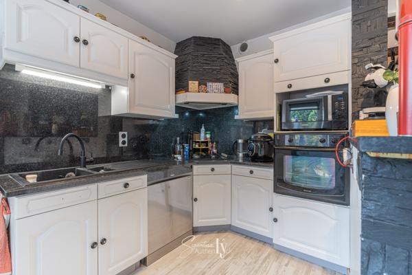 Maison
         4 pièces
        - 90 m² Exclusivité 139 900 € *