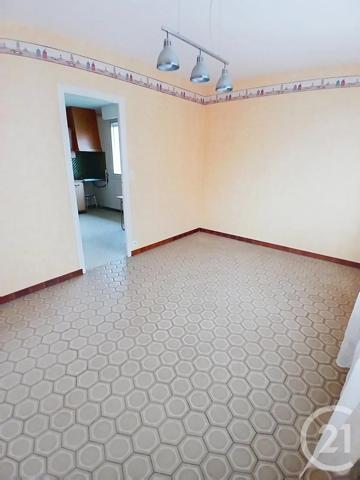 Maison à vendre  4 pièces - 81,16 m 2   NOYAL SUR VILAINE  - 35