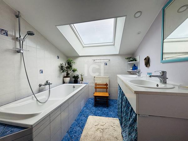 Maison Bouguenais 7 pièce(s) 155.48 m2