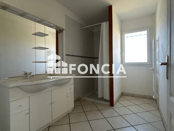 Location Maison 4 pièces 123.36 m² - 21 RUE GARCEAU Bussac Foret 17210