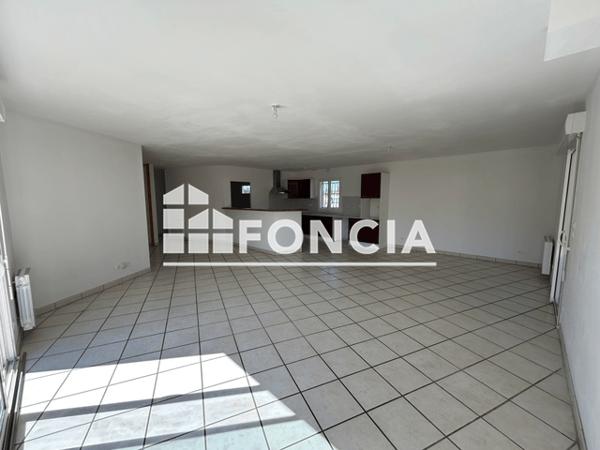 Location Maison 4 pièces 123.36 m² - 21 RUE GARCEAU Bussac Foret 17210