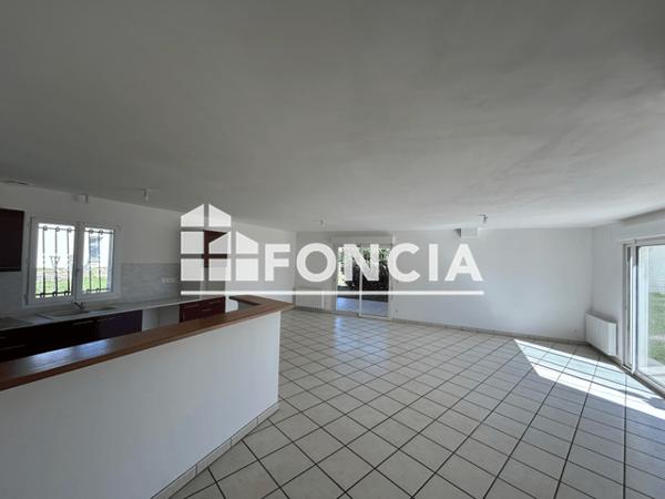 Location Maison 4 pièces 123.36 m² - 21 RUE GARCEAU Bussac Foret 17210