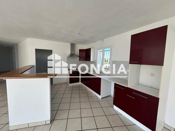 Location Maison 4 pièces 123.36 m² - 21 RUE GARCEAU Bussac Foret 17210