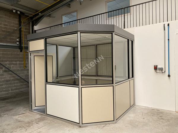 Local d'activité clôturé 1250 m2 Technopole Forbach Sud