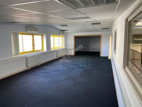 Local d'activité clôturé 1250 m2 Technopole Forbach Sud