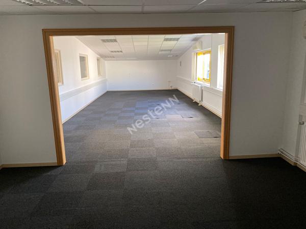 Local d'activité clôturé 1250 m2 Technopole Forbach Sud