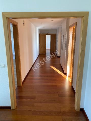 Local d'activité clôturé 1250 m2 Technopole Forbach Sud
