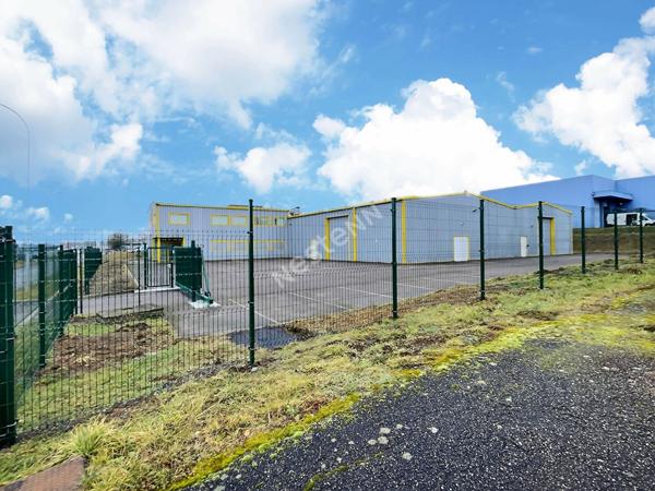 Local d'activité clôturé 1250 m2 Technopole Forbach Sud
